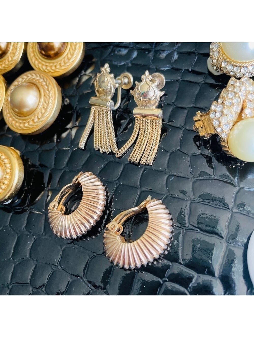Crown Trifari Vintage Gold Plated Sea Shell Statement Nautical Clip On E… - Picture 13 of 15
